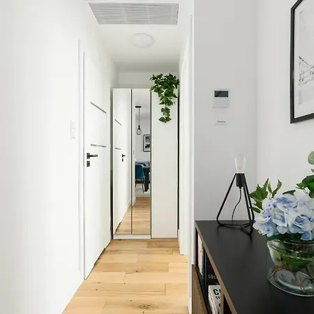 16th Floor Towarowa 39 Center Avenida By Renters Prestige Apartment *