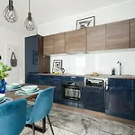 16th Floor Towarowa 39 Center Avenida By Renters Prestige Apartment