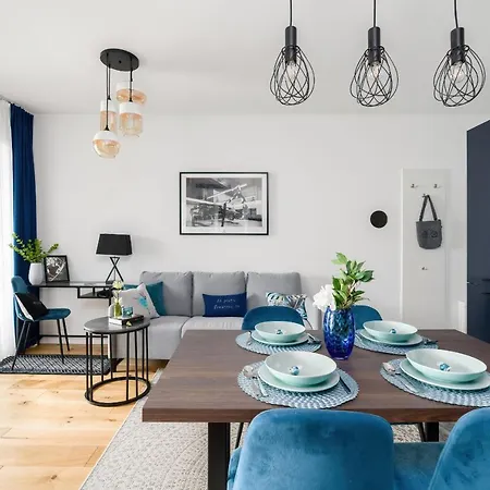 아파트 16th Floor Towarowa 39 Center Avenida By Renters Prestige