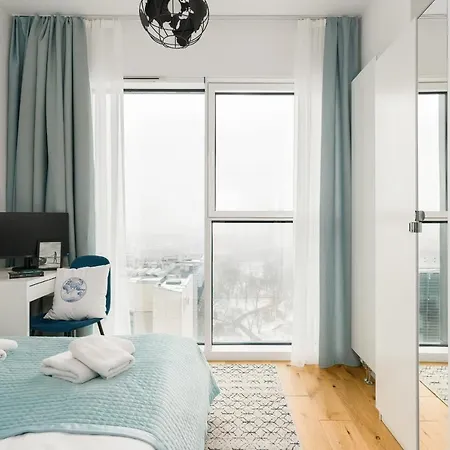 16th Floor Towarowa 39 Center Avenida By Renters Prestige 포즈난